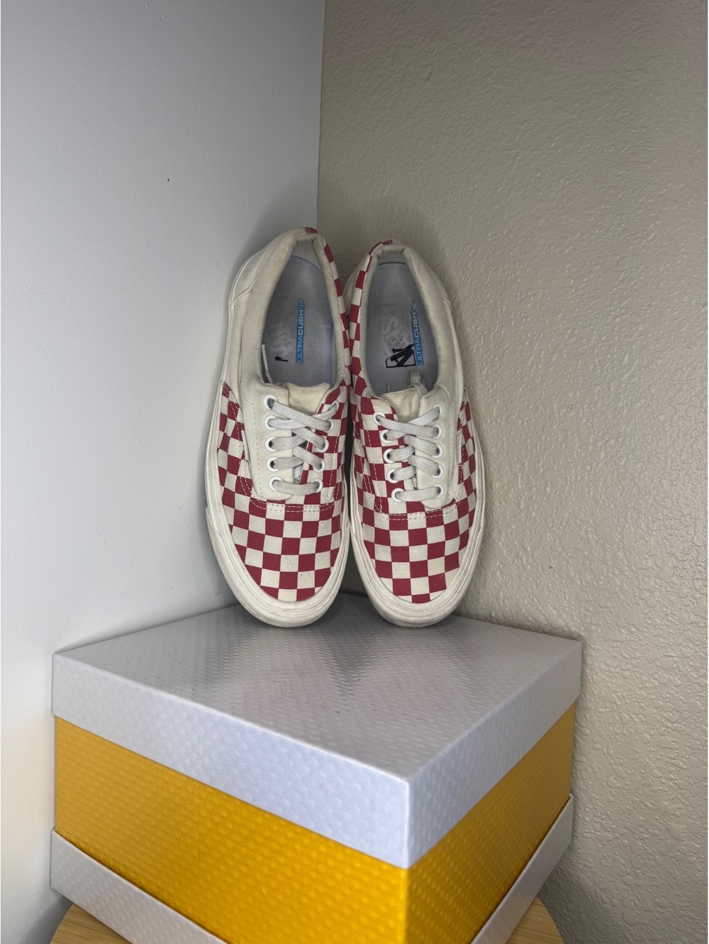 Vans Era Red White Checkerboard Men’s Size 8 Canvas Skate Shoes Used No Box - Picture 4 of 5